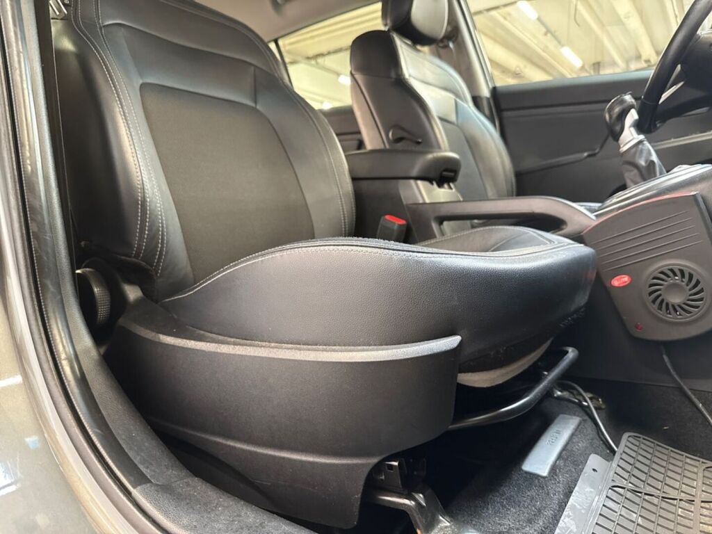 Kia Sportage 2011 Hopea