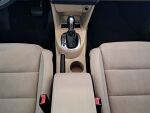 Volkswagen Touran 2011 Musta