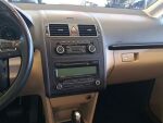 Volkswagen Touran 2011 Musta