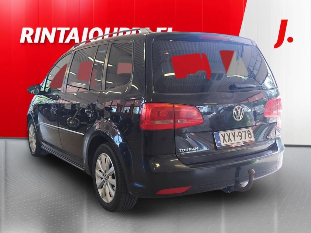 Volkswagen Touran 2011 Musta