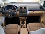 Volkswagen Touran 2011 Musta