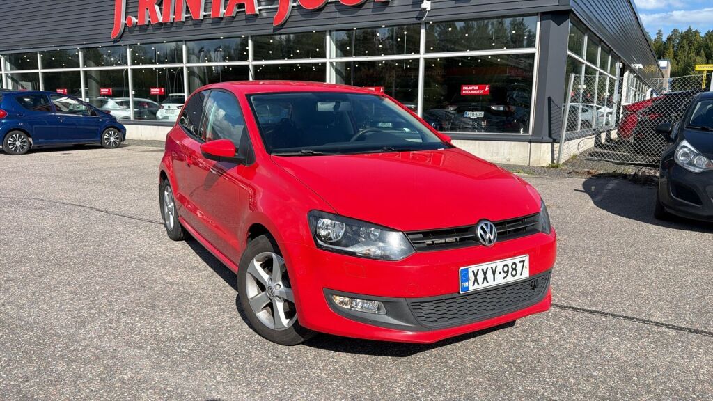 Volkswagen Polo 2011 Punainen