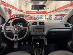 Volkswagen Polo 2011 Punainen