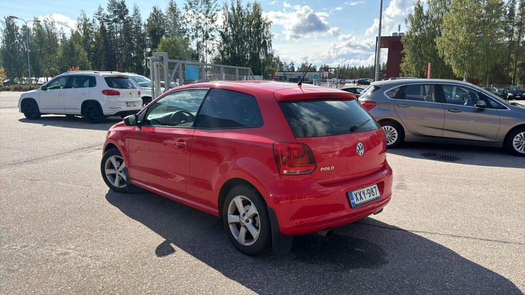 Volkswagen Polo 2011 Punainen