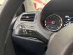 Volkswagen Polo 2011 Punainen