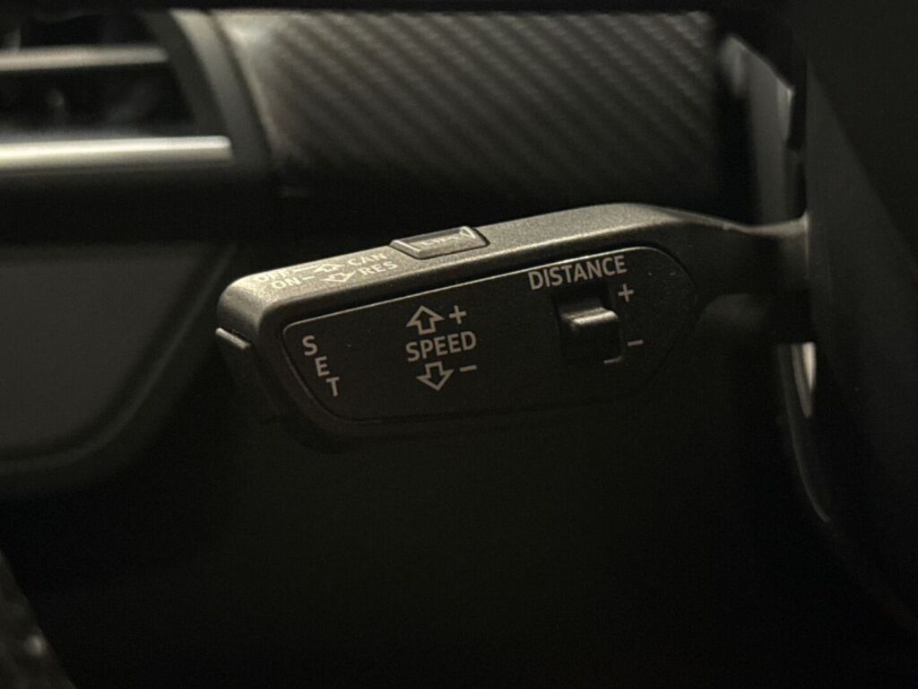 Audi E-TRON GT RS 2022 Musta