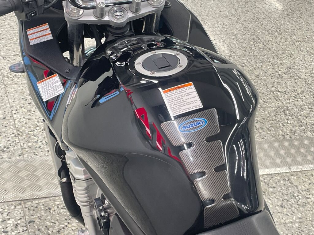 Suzuki GSF 2007 Musta