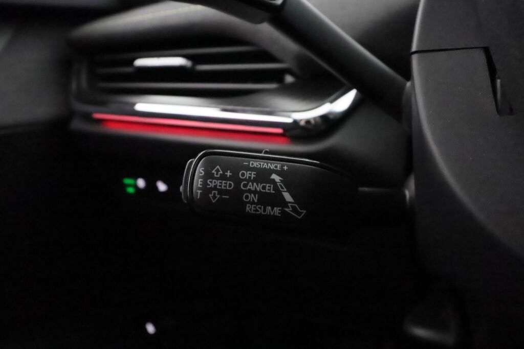 Skoda Enyaq 2023 Musta