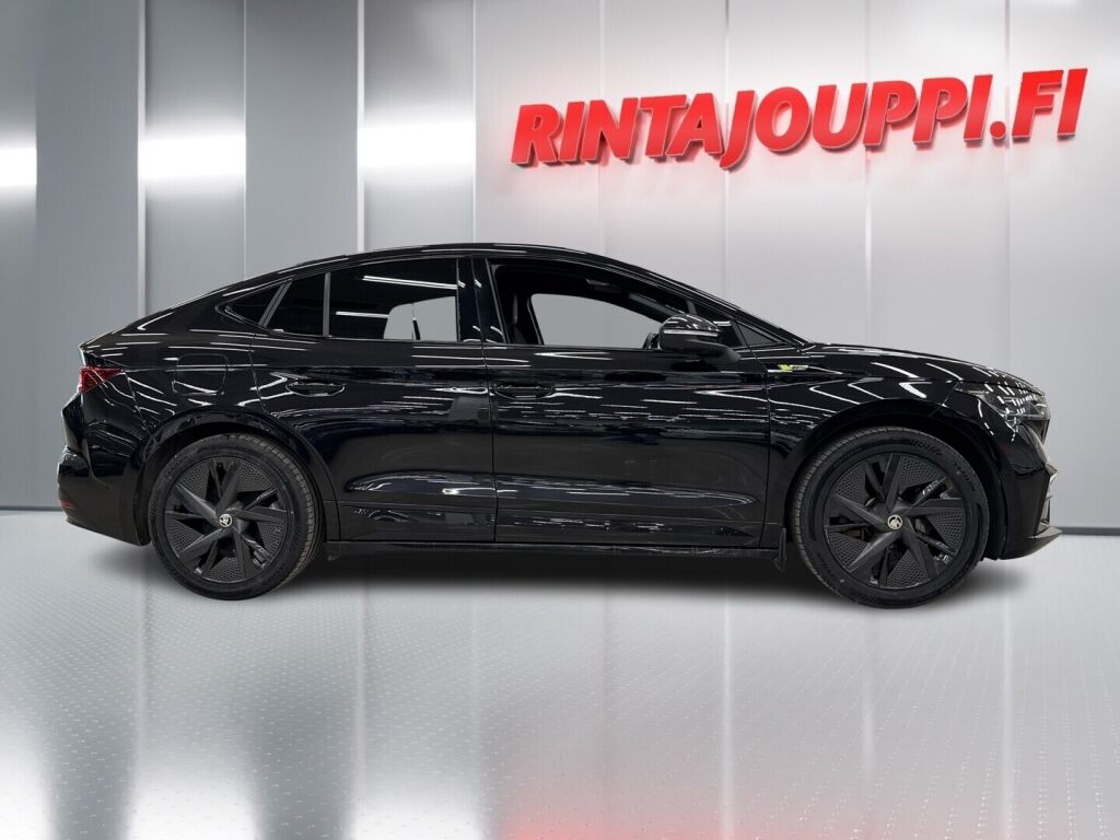 Skoda Enyaq 2023 Musta