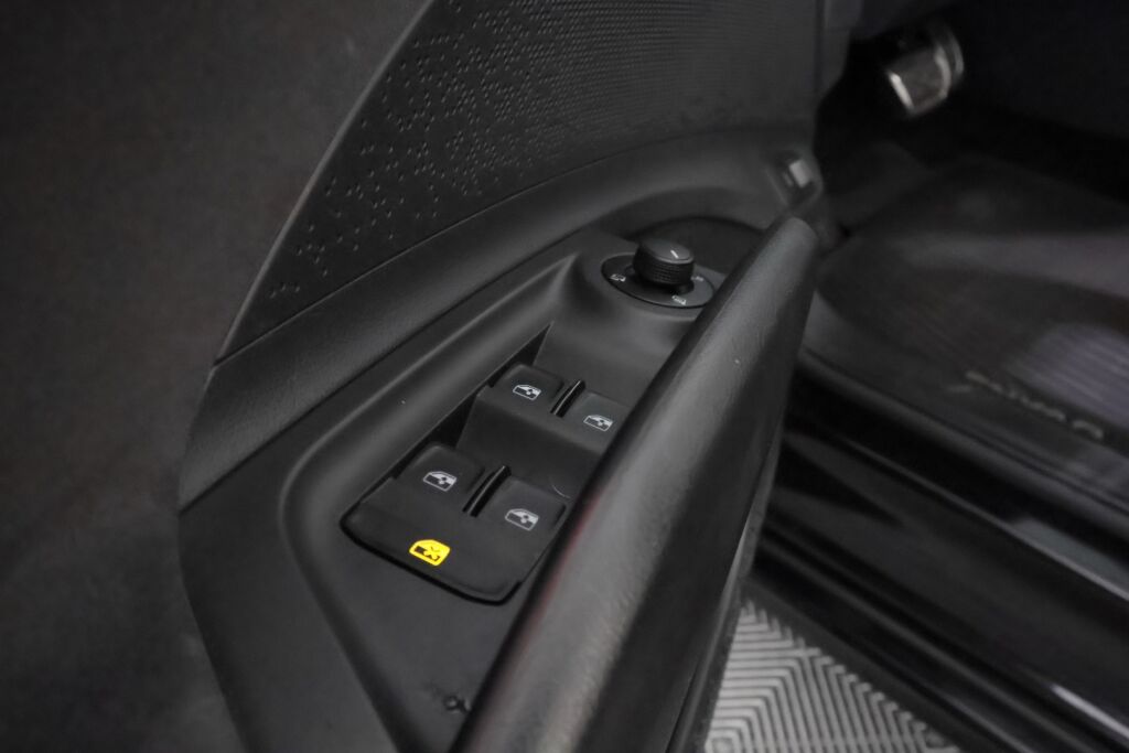 Skoda Enyaq 2023 Musta