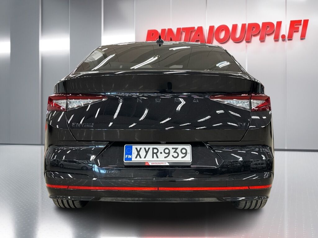 Skoda Enyaq 2023 Musta