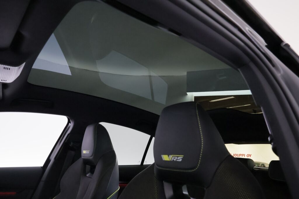 Skoda Enyaq 2023 Musta