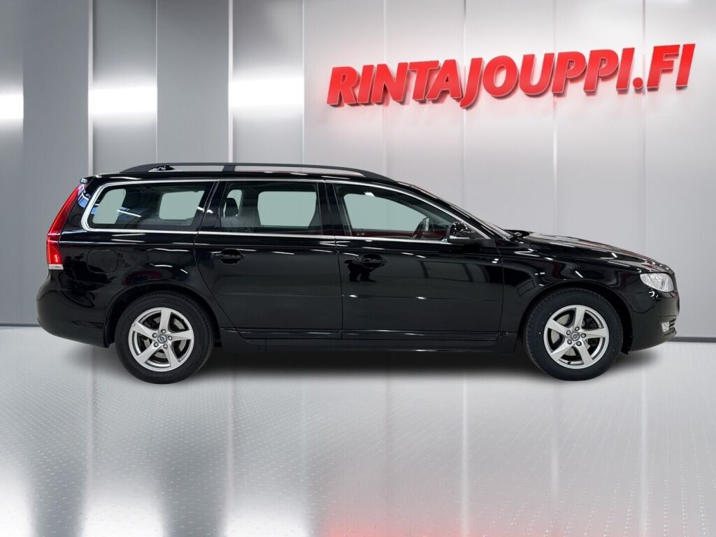 Volvo V70 2014 Musta