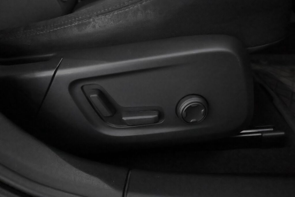 Polestar 2 2021 Harmaa