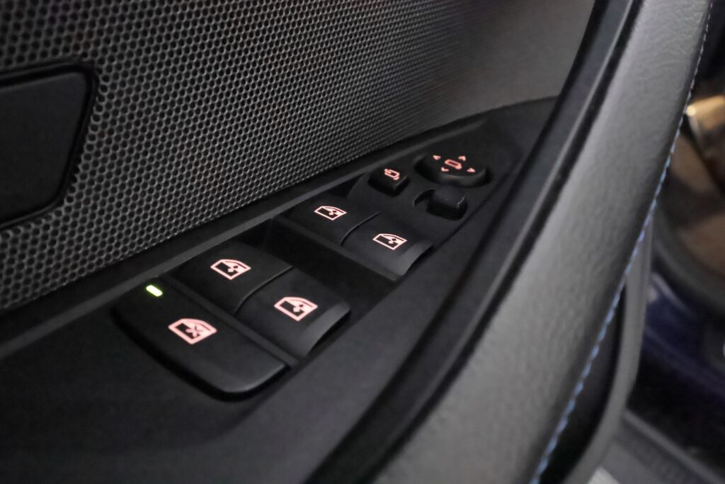 BMW I4 M50 2023 Sininen