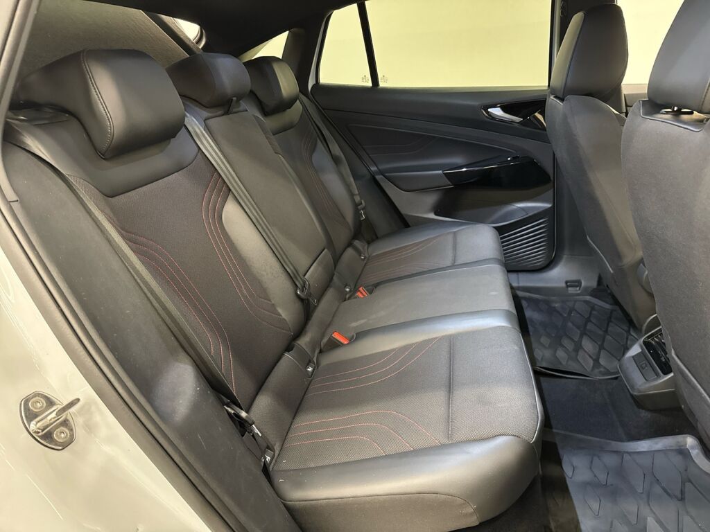 Volkswagen ID.5 2023 Valkoinen