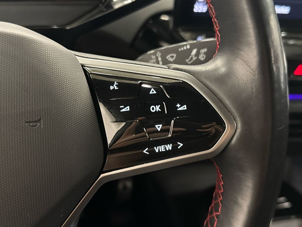 Volkswagen ID.5 2023 Valkoinen