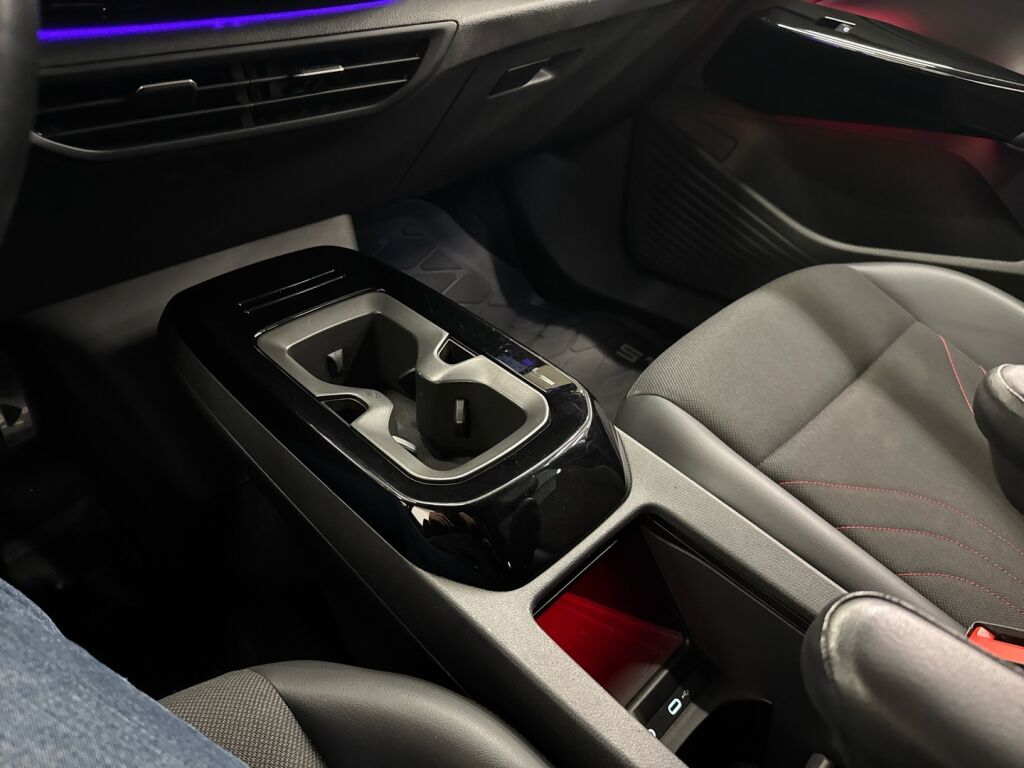 Volkswagen ID.5 2023 Valkoinen