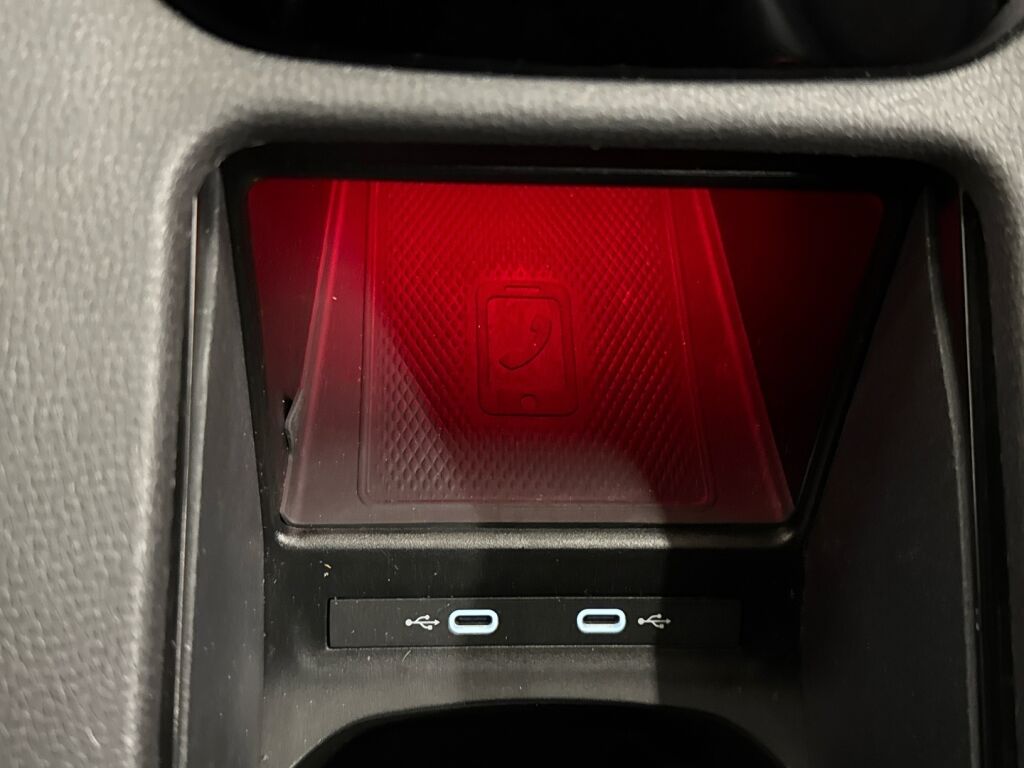 Volkswagen ID.5 2023 Valkoinen