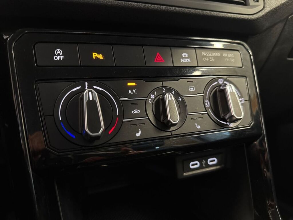 Volkswagen T-Cross 2024 Valkoinen