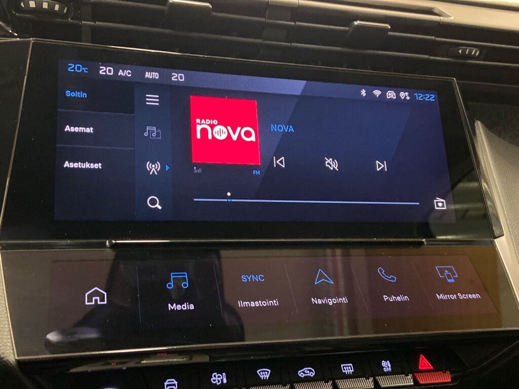 Peugeot 408 2024 met.punainen