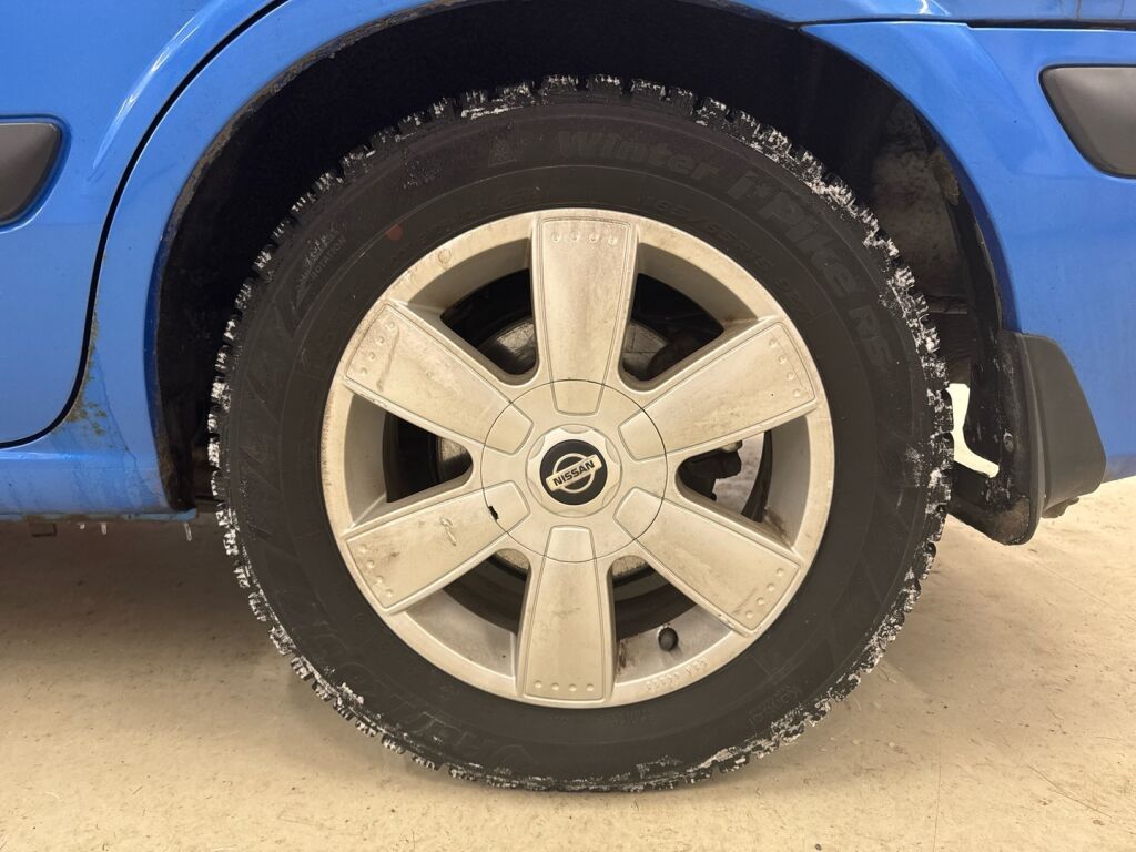 Nissan Almera 2000 Sininen