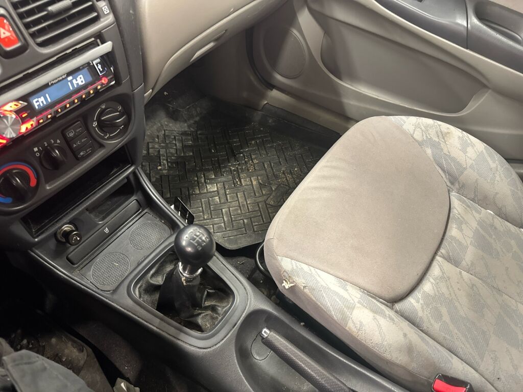 Nissan Almera 2000 Sininen