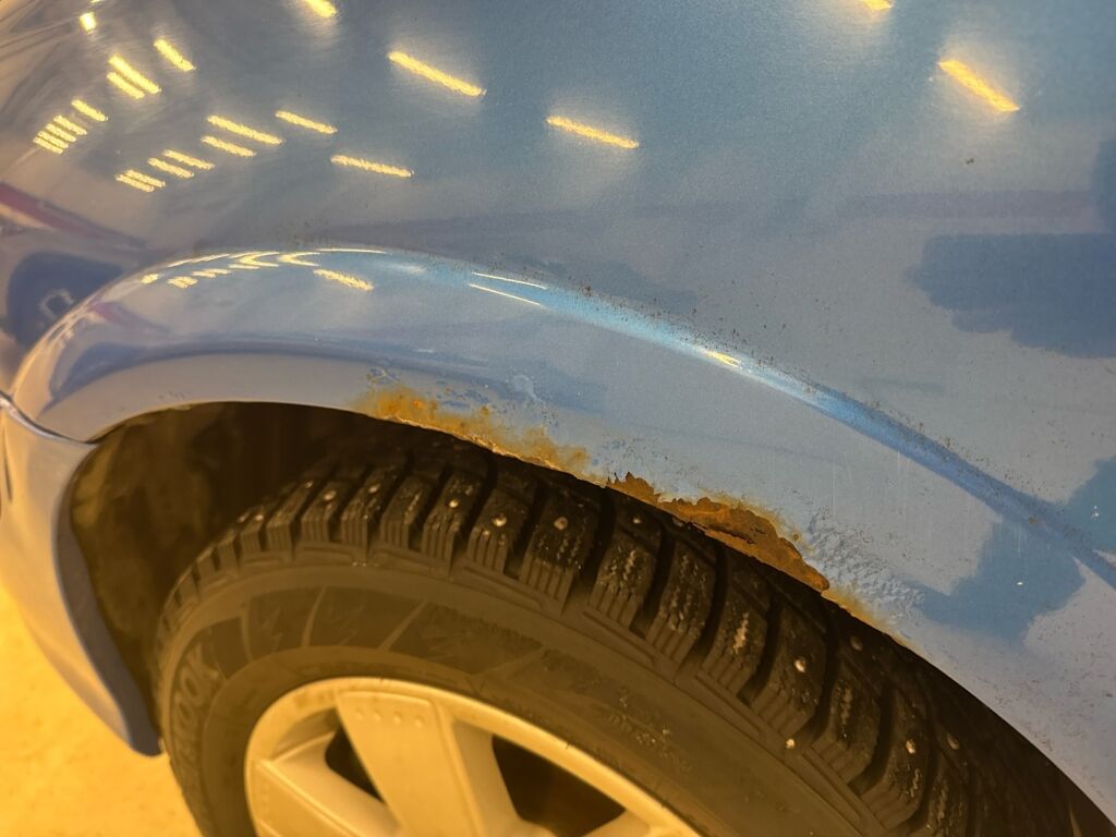 Nissan Almera 2000 Sininen