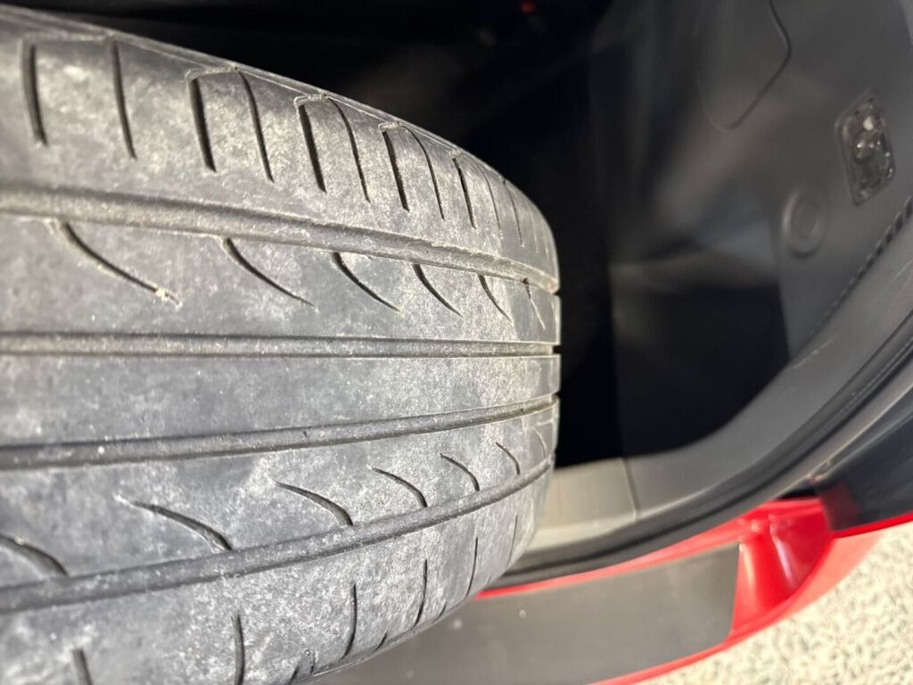 Suzuki SX4 2006 Punainen