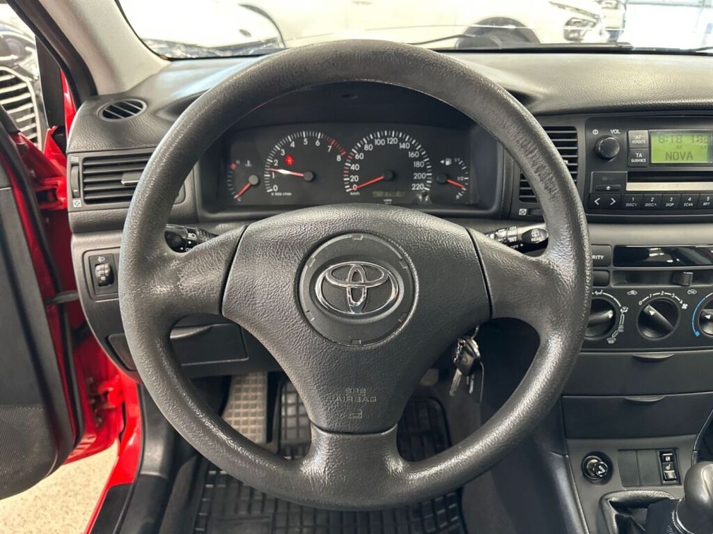 Toyota Corolla 2003 Punainen