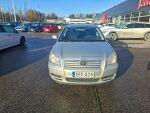 Toyota Avensis 2003 Hopea