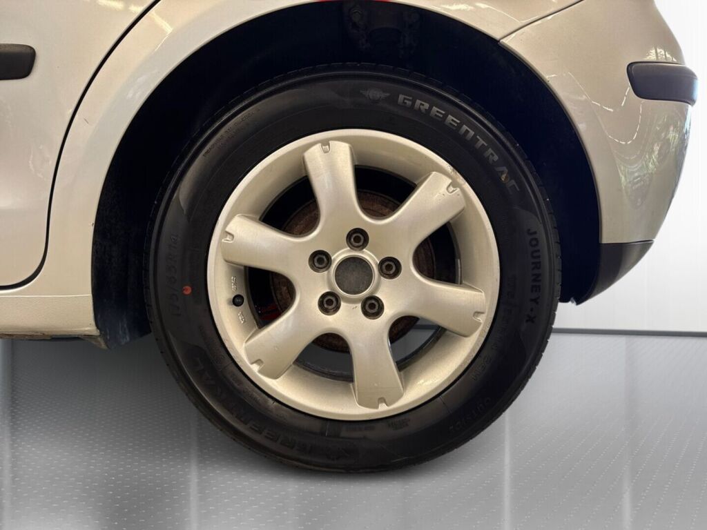 Volkswagen Polo 2005 Harmaa