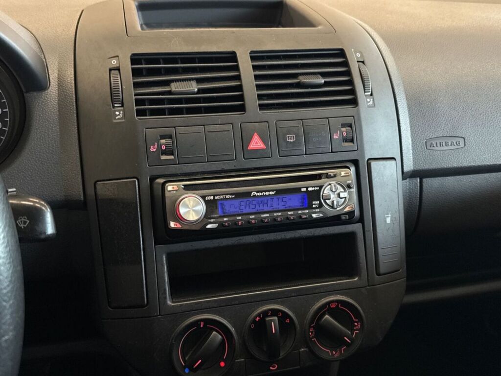 Volkswagen Polo 2005 Harmaa