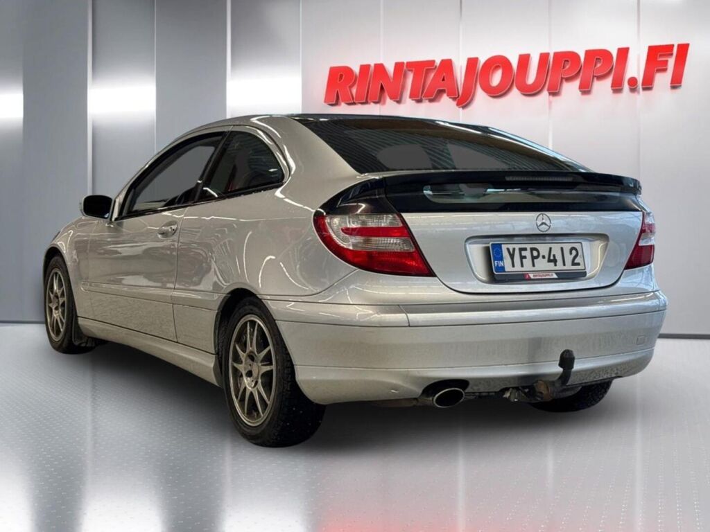 Mercedes-Benz C 2004 Harmaa