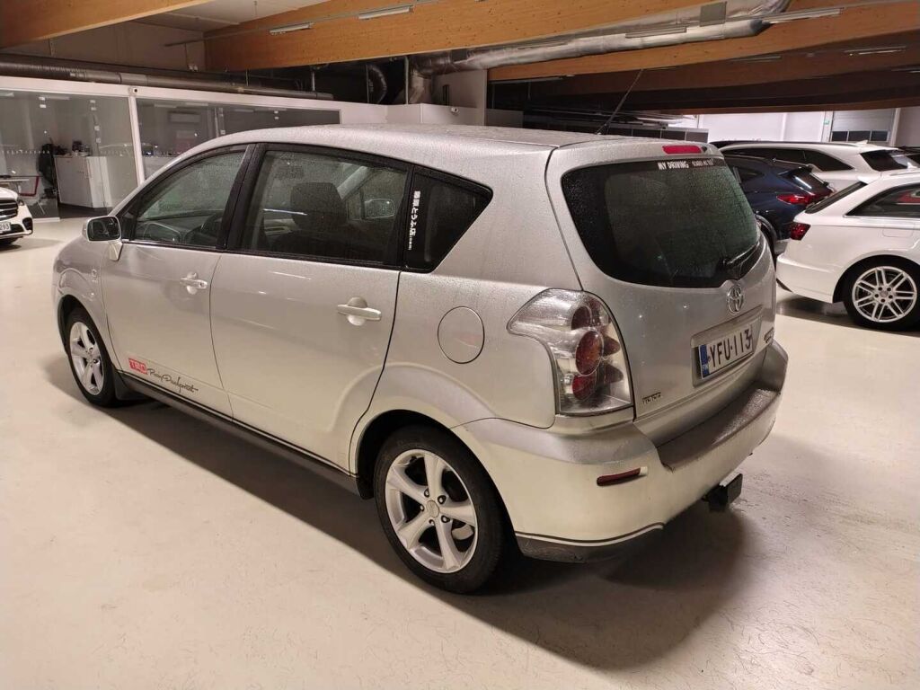 Toyota Corolla Verso 2005 Hopea