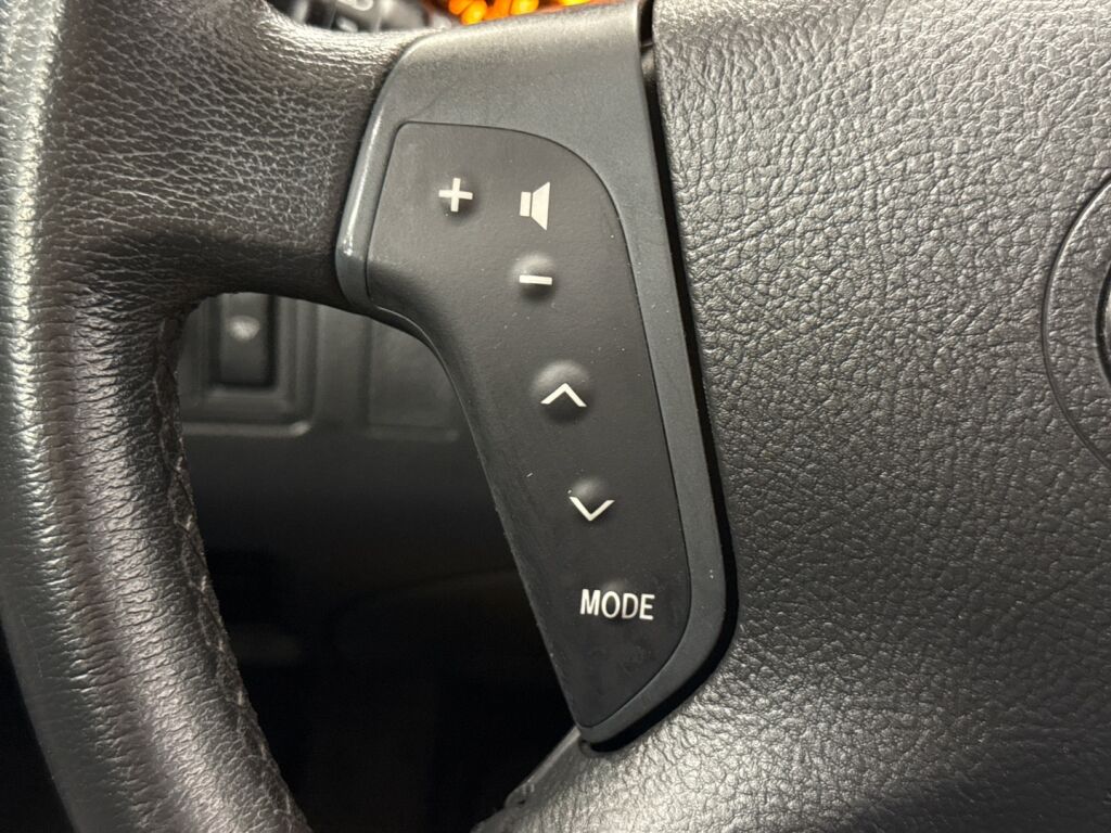 Toyota Avensis 2005 Vihreä