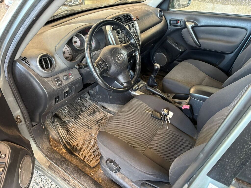 Toyota RAV4 2005 Vihreä