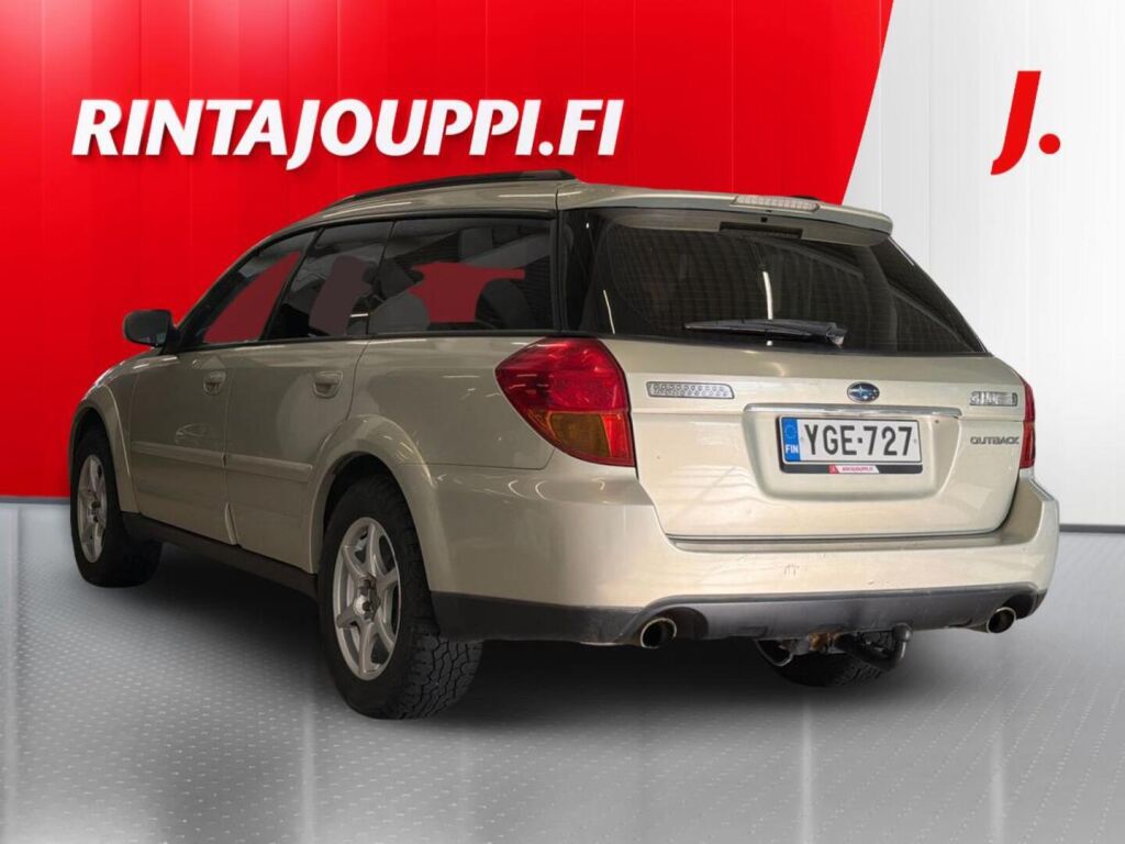 Subaru Legacy 2006 Keltainen