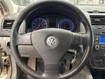Volkswagen Jetta 2006 Ruskea (beige)