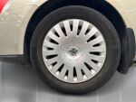 Volkswagen Jetta 2006 Ruskea (beige)