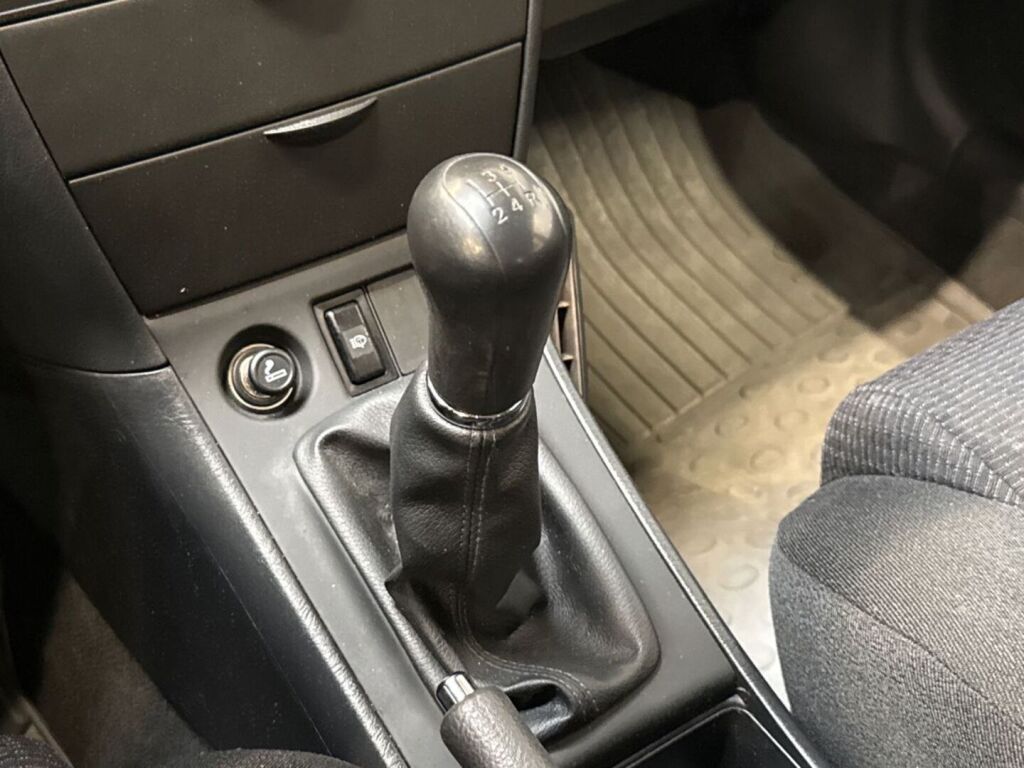 Toyota Corolla 2006 Hopea