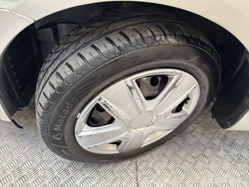 Toyota Corolla 2006 Hopea