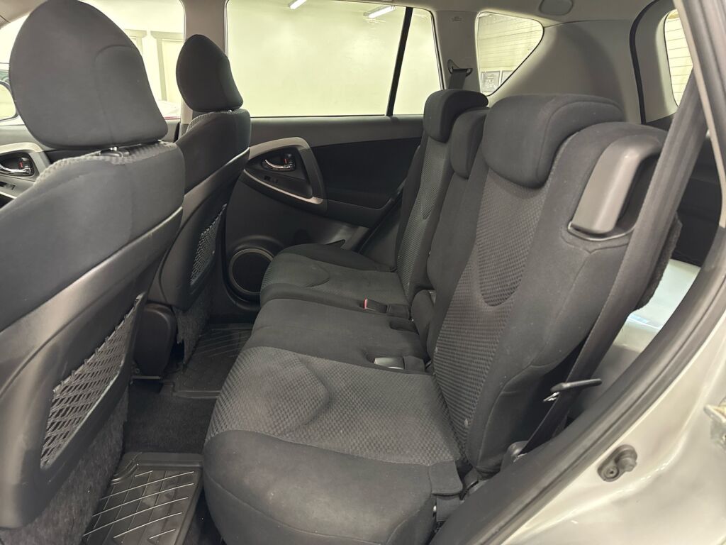 Toyota RAV4 2006 Hopea