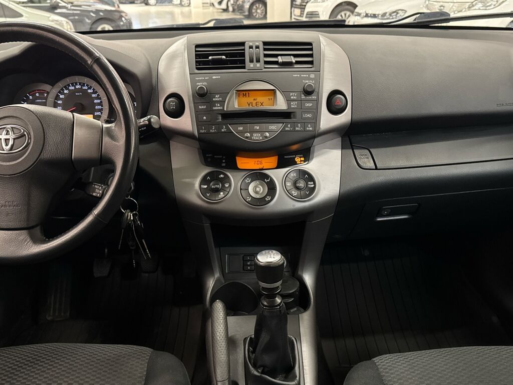 Toyota RAV4 2006 Hopea