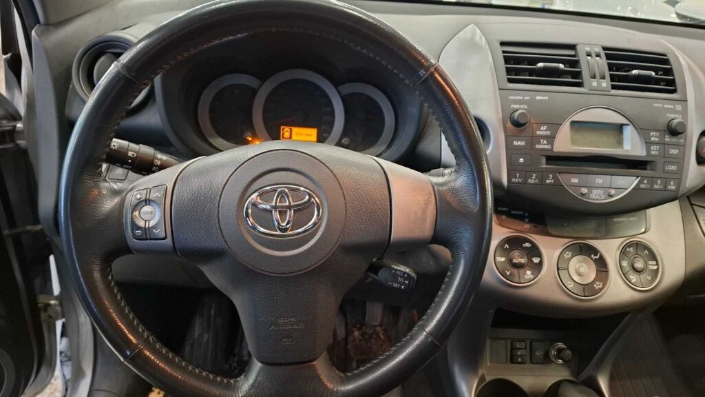 Toyota RAV4 2006 Hopea