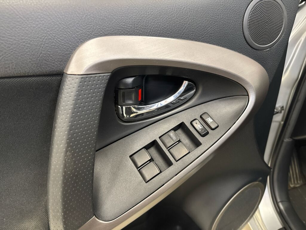 Toyota RAV4 2006 Hopea