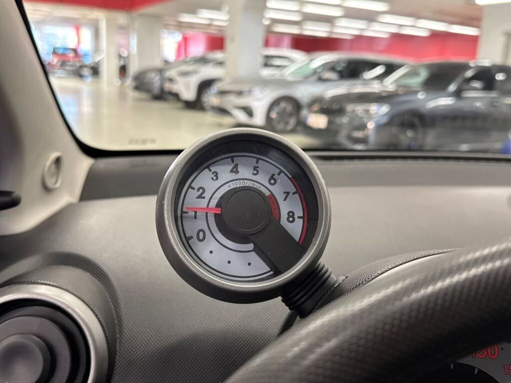 Toyota AYGO 2006 Musta
