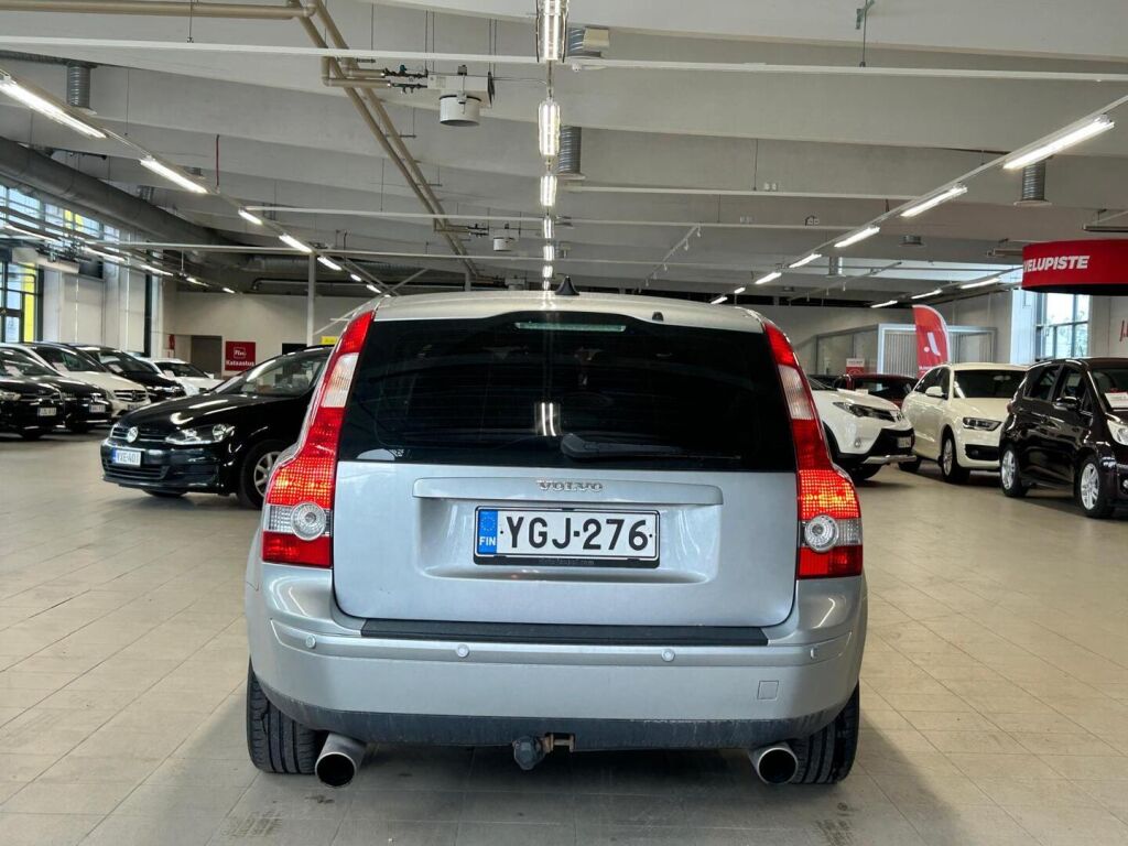 Volvo V50 2006 Met. Harmaa