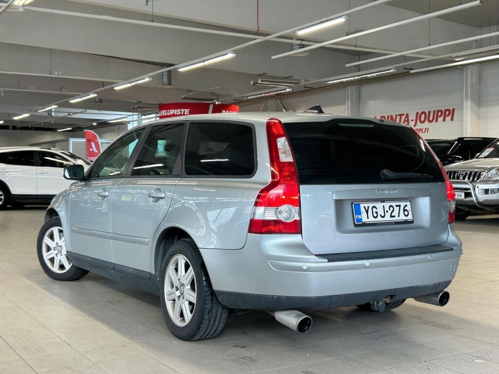 Volvo V50 2006 Met. Harmaa