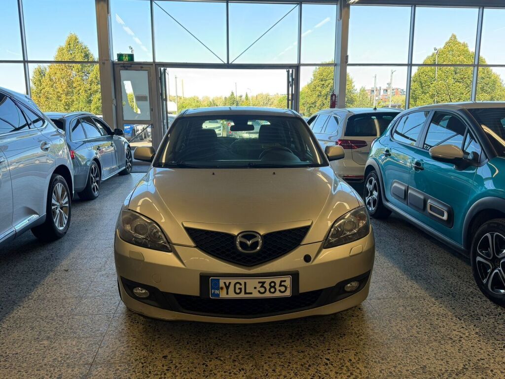 Mazda Mazda3 2006 Ruskea (beige)